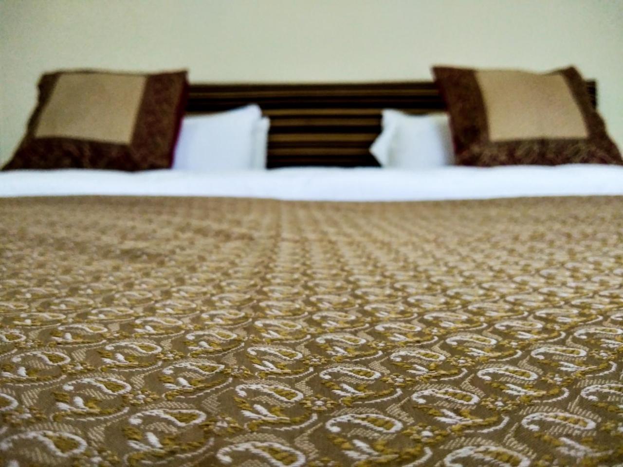 Dwivedi Hotels Palace On Steps Varanasi Exterior photo